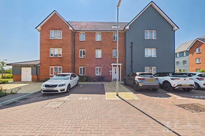 2 Bedroom Apartment To Rent In Hopkins Way, Hythe, Kent, CT21
