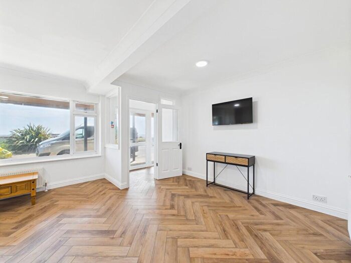 1 Bedroom Flat To Rent In Brighton Road, Worthing, BN11