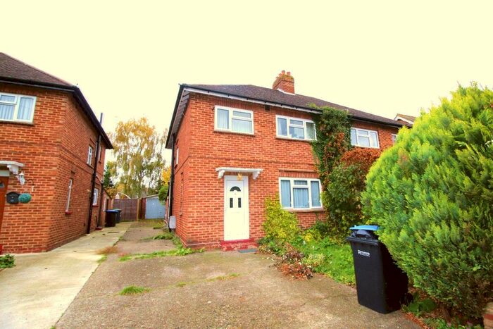 4 Bedroom Semi-Detached House To Rent In Bond Street, Englefield Green, Egham, Surrey, TW20