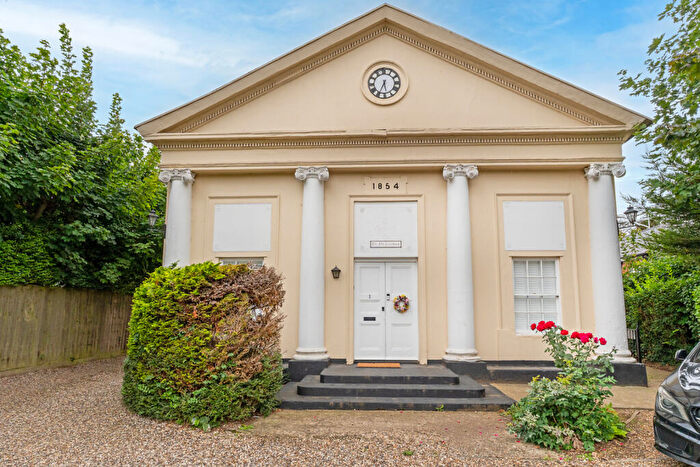 1 Bedroom Apartment For Sale In Chapel Hill, Stansted, Essex, CM24