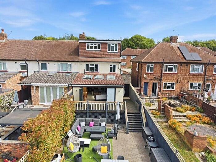 5 Bedroom Semi-Detached House For Sale In King George Road - Ware, SG12