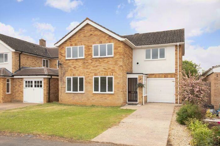 5 Bedroom Detached House For Sale In Rookery Close, Shippon, OX13