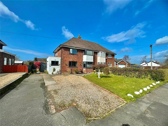 3 Bedroom Semi Detached House For Sale In Sutton Avenue, Tarleton, Preston, Lancashire, PR4