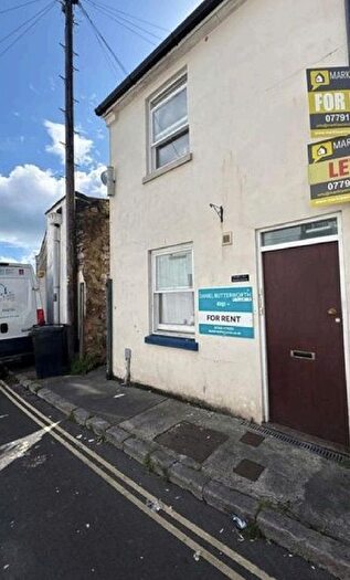 1 Bedroom Flat For Sale In Melville Street, Torquay, TQ2