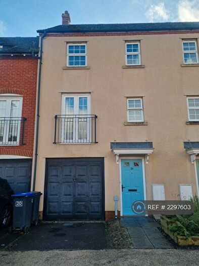 3 Bedroom Terraced House To Rent In Wellworthy Drive, Salisbury, SP2
