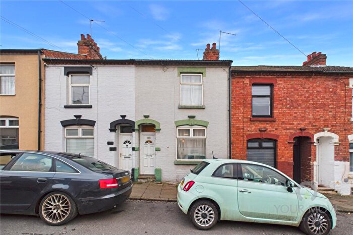 2 Bedroom Terraced House For Sale In Gordon Street, Semilong, Northampton, NN2