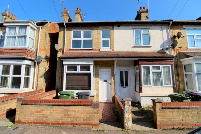 2 Bedroom End Of Terrace House To Rent In Belsize Avenue, Woodston, Peterborough, PE2