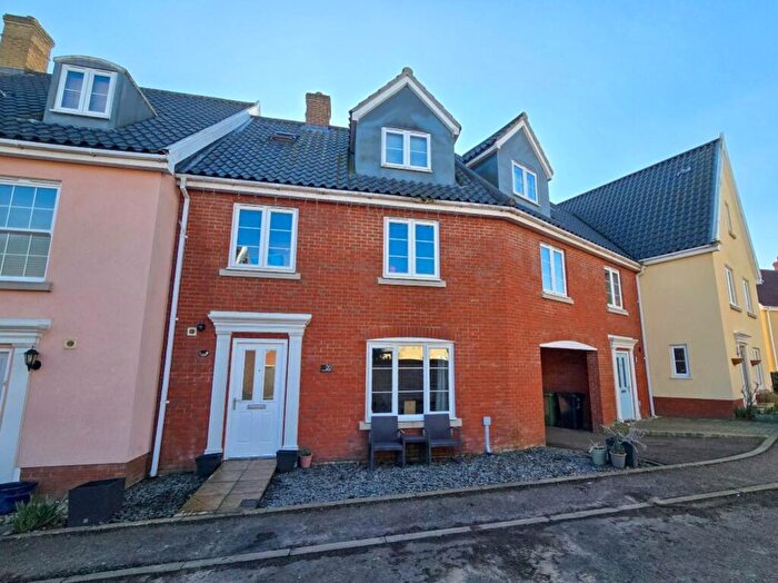 4 Bedroom Terraced House For Sale In Crown Meadow, Kenninghall, Norwich, Norfolk, NR16