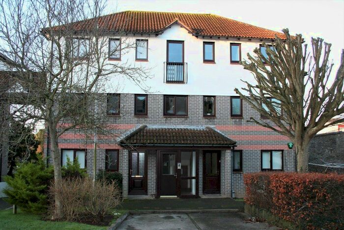 1 Bedroom Flat To Rent In St Michaels Close, Plymouth PL1