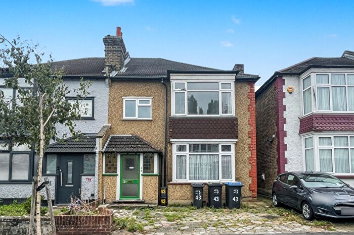 4 Bedroom Block Of Flats For Sale In Norbury Court Road, London, SW16