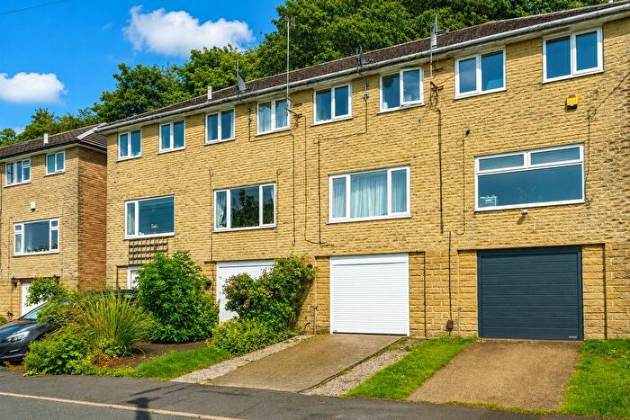 2 Bedroom Terraced House For Sale In Keswick Close, Siddal, Halifax, West Yorkshire, HX3