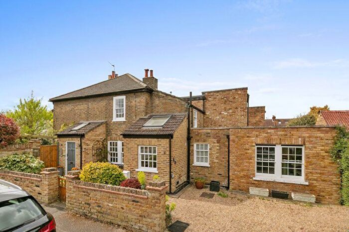 3 Bedroom Semi-Detached House For Sale In Dennis Road, East Molesey, KT8