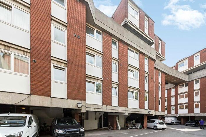 4 Bedroom House To Rent In Bakers Field, Tufnell Park, N7