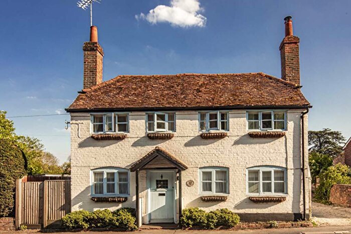 2 Bedroom Detached House For Sale In Blue Dawes, Pangbourne On Thames, RG8