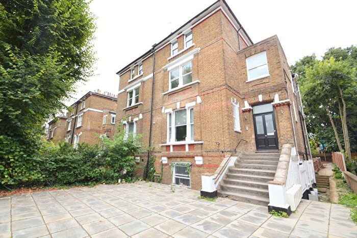 2 Bedroom Maisonette To Rent In Hillmarton Road, London, N7
