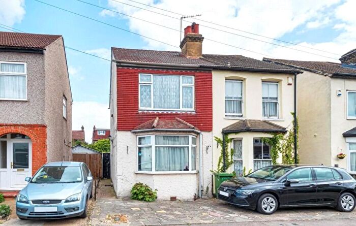 3 Bedroom Semi-Detached House For Sale In Douglas Road, Hornchurch, RM11