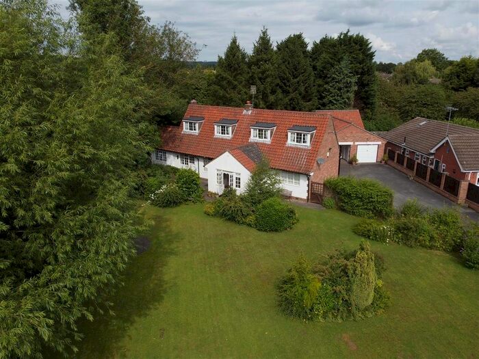 Houses for sale in Hucknall, NG15, Nottinghamshire