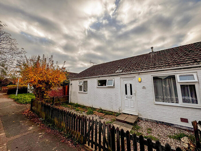 2 Bedroom Semi-Detached Bungalow To Rent In Aureole Walk, CB8