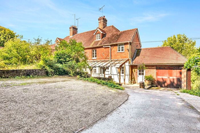 3 Bedroom End Of Terrace House For Sale In Sandy Lane, Grayswood, GU27