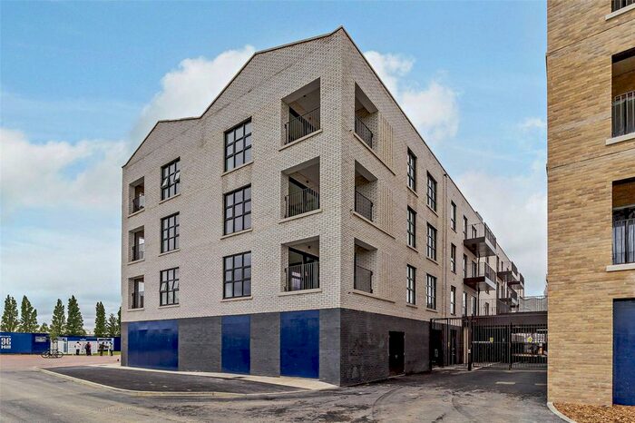 2 Bedroom Flat To Rent In Marleigh Avenue, Cambridge, CB5