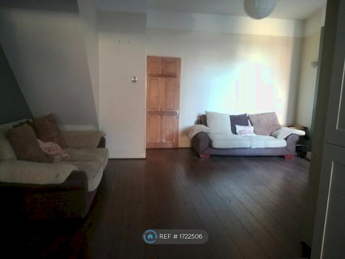 6 Bedroom Terraced House To Rent In Elm Vale, Liverpool, L6