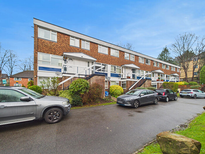 2 Bedroom Maisonette For Sale In Rutland Court, Caveside Close, Chislehurst, BR7