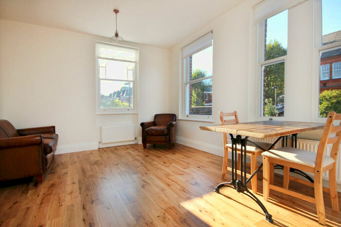 1 Bedroom Apartment To Rent In Quernmore Road, N4