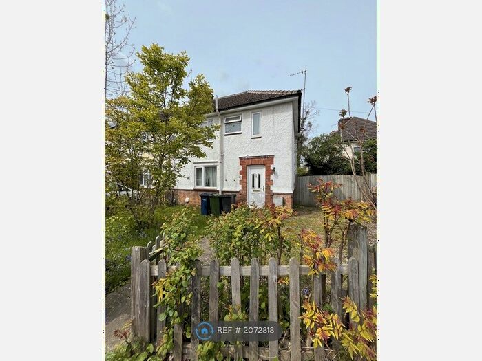3 Bedroom End Of Terrace House To Rent In Hawthorn Way, Cambridge, CB4
