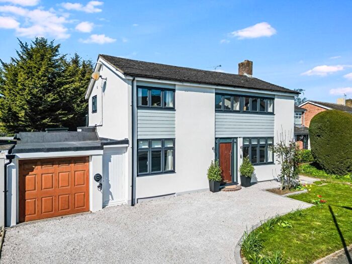 4 Bedroom Detached House For Sale In Barleycorn Way, Hornchurch, RM11