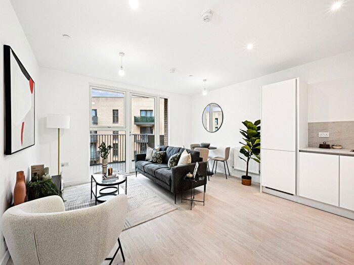 2 Bedroom Flat To Rent In Perryfield Way, Hendon, NW9