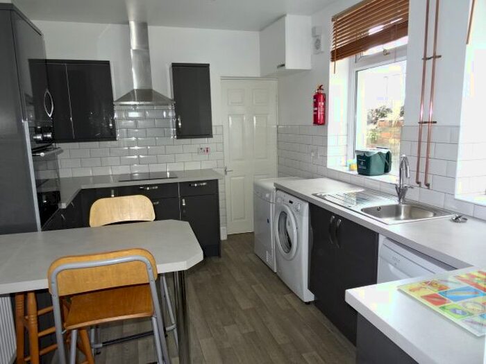 3 Bedroom Terraced House To Rent In Lewis Street, Treforest, Pontypridd CF37