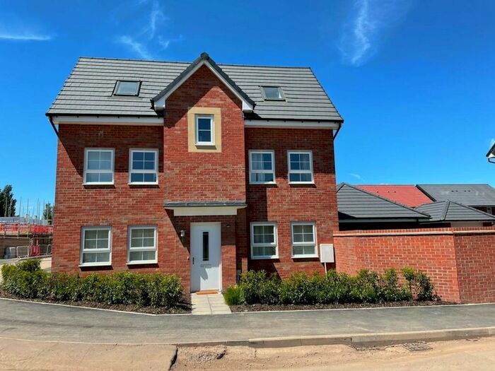 5 Bedroom House To Rent In Fieldfare Way, Canley, CV4