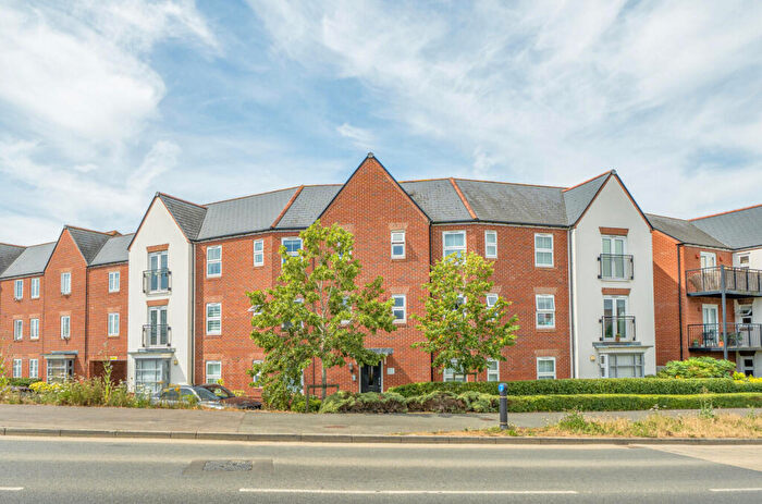 2 Bedroom Apartment For Sale In William Heelas Way, Wokingham, Berkshire, RG40