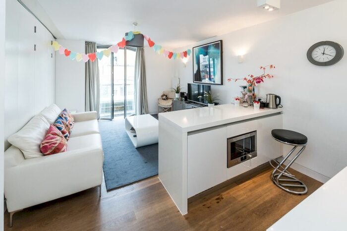 2 Bedroom Flat To Rent In Picton Place, London, W1U