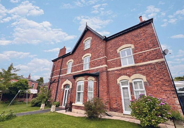 5 Bedroom Detached House To Rent In Golf Open - Walmer Road, Southport - Sleeps, PR8