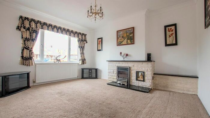 2 Bedroom Bungalow To Rent In Eva Avenue, Rawcliffe, York, YO30