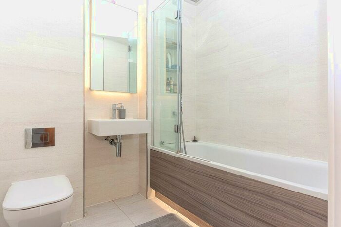 1 Bedroom Apartment For Sale In Lismore Boulevard, Colindale Gardens, Colindale, NW9