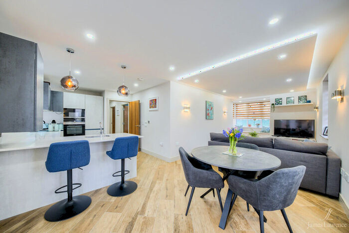 2 Bedroom Apartment For Sale In The Willows, Edgbaston Road, Edgbaston, B12