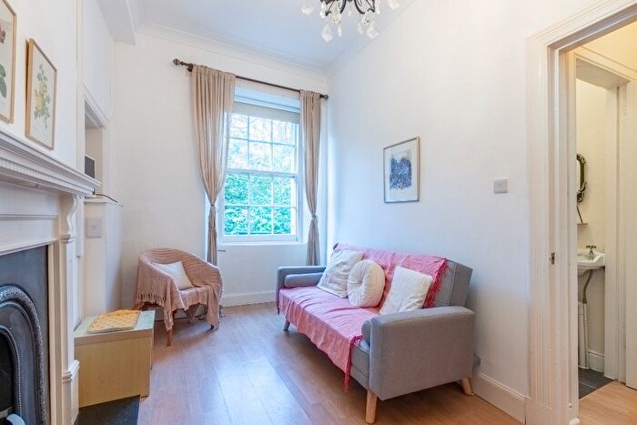 1 Bedroom Flat To Rent In St Stephen Street, Stockbridge, Edinburgh, EH3