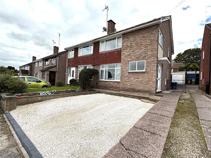 3 Bedroom Semi-detached House For Sale In Watkiss Drive, Rugeley, WS15