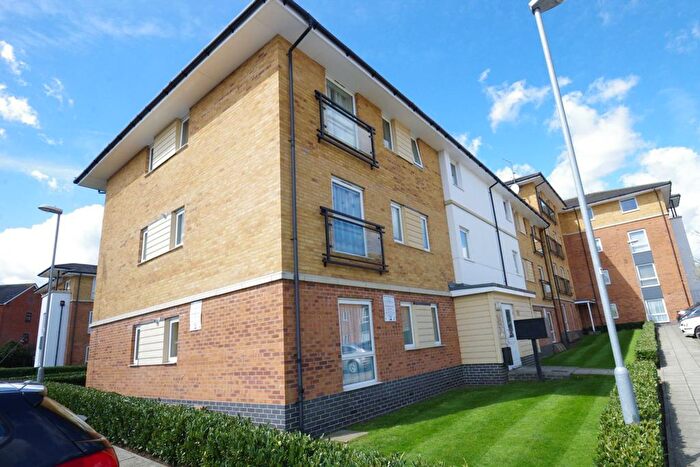 2 Bedroom Flat To Rent In Edison Court, Watford, WD18