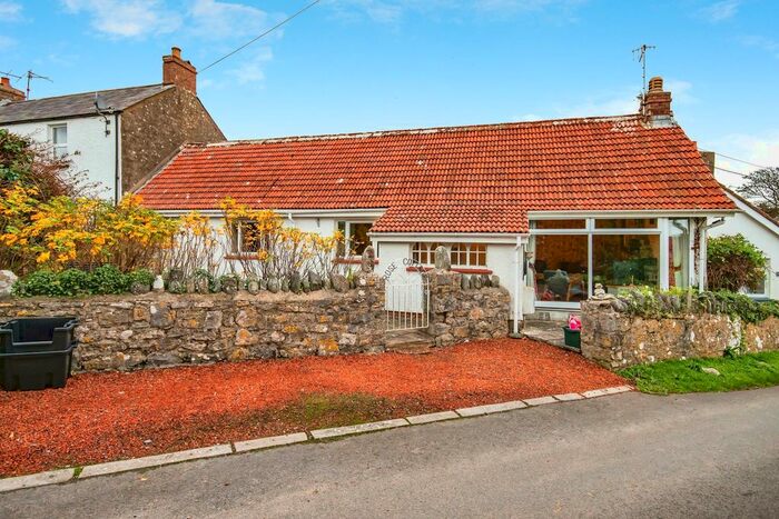 3 Bedroom Bungalow For Sale In Lydstep, Tenby, Pembrokeshire, SA70