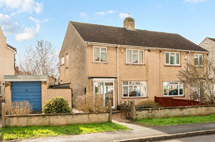 3 Bedroom Semi Detached House For Sale In Arlington Drive, Marston, Oxford, OX3