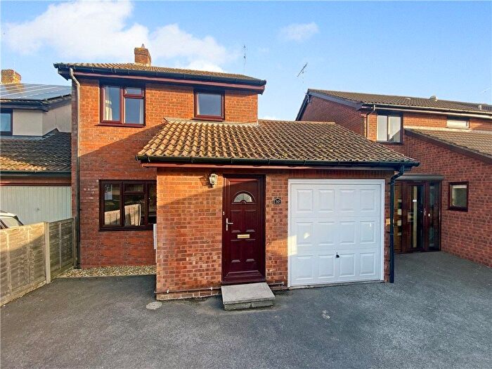 3 Bedroom Detached House To Rent In Laburnum Way, Yeovil, Somerset, BA20