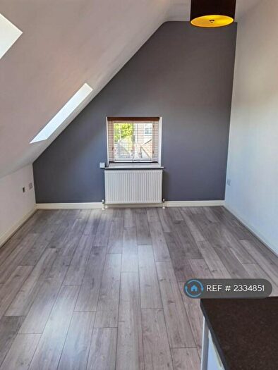 1 Bedroom Flat To Rent In Church Of The Nazerene, Bristol, BS4