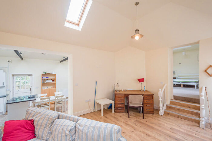 2 Bedroom Flat To Rent In Barton Buildings, Bath, BA1
