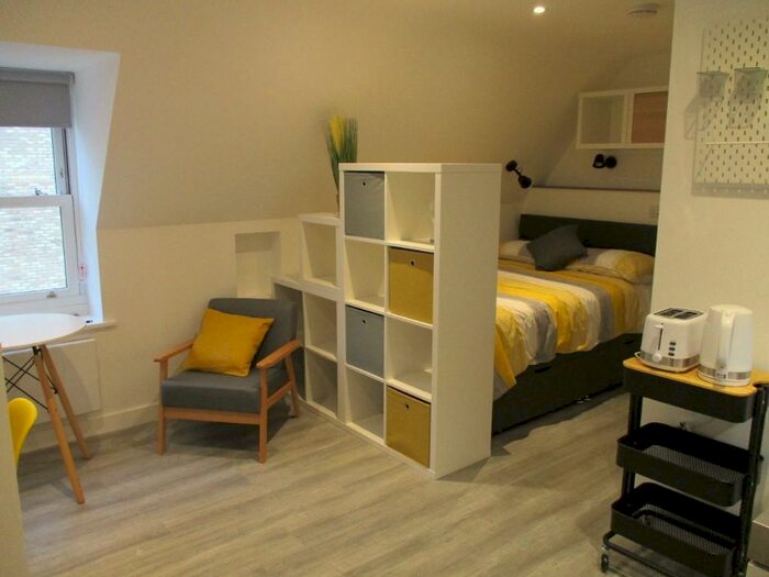 Studio To Rent In Stafford Road, Wallington, Surrey, SM6