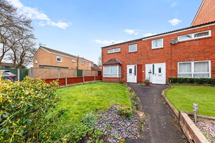 3 Bedroom Terraced House For Sale In Linnet Grove, Birchwood, WA3