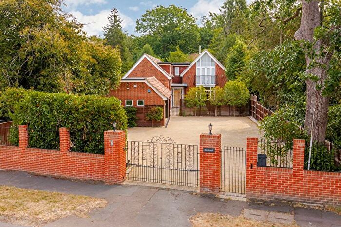 5 Bedroom Detached House For Sale In Dartnell Park Road, West Byfleet, KT14