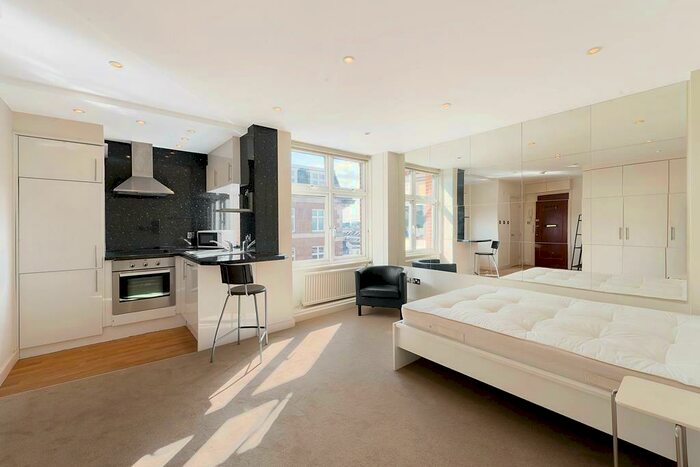 Studio To Rent In Flat, Abercorn Place, NW8